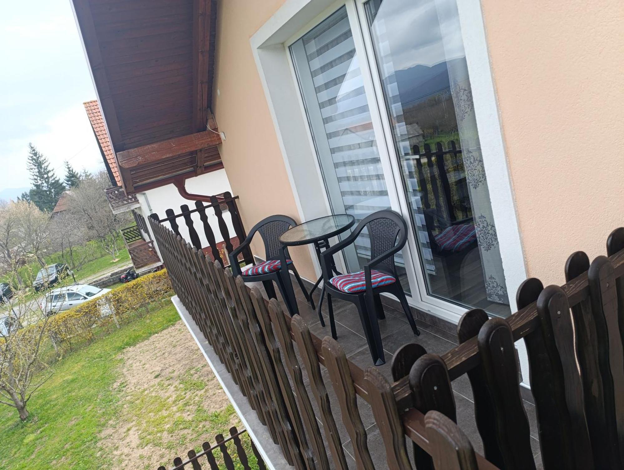 Guest House Toic Korenica Szoba fotó
