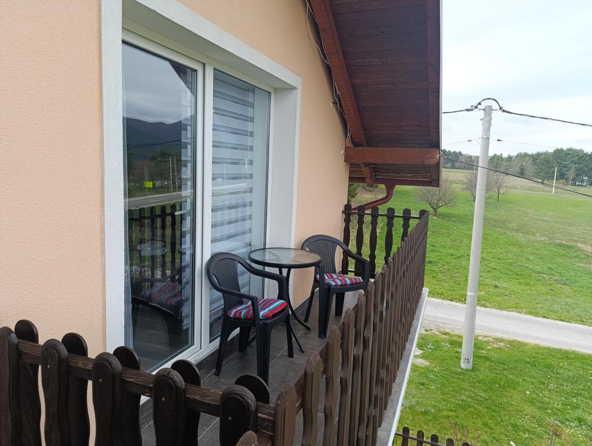 Guest House Toic Korenica Szoba fotó